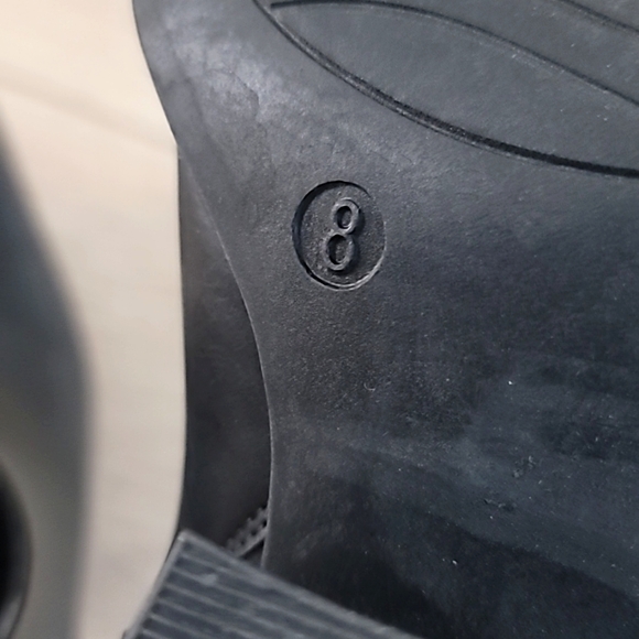 Women's Fashion Block Heel Ankle Boots Pointed Toe Side Zipper - Picture 5 of 5